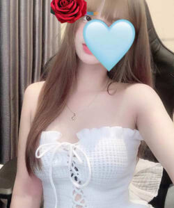 Em hàng Huyền Nhi + Hàng đẹp dáng chuẩn